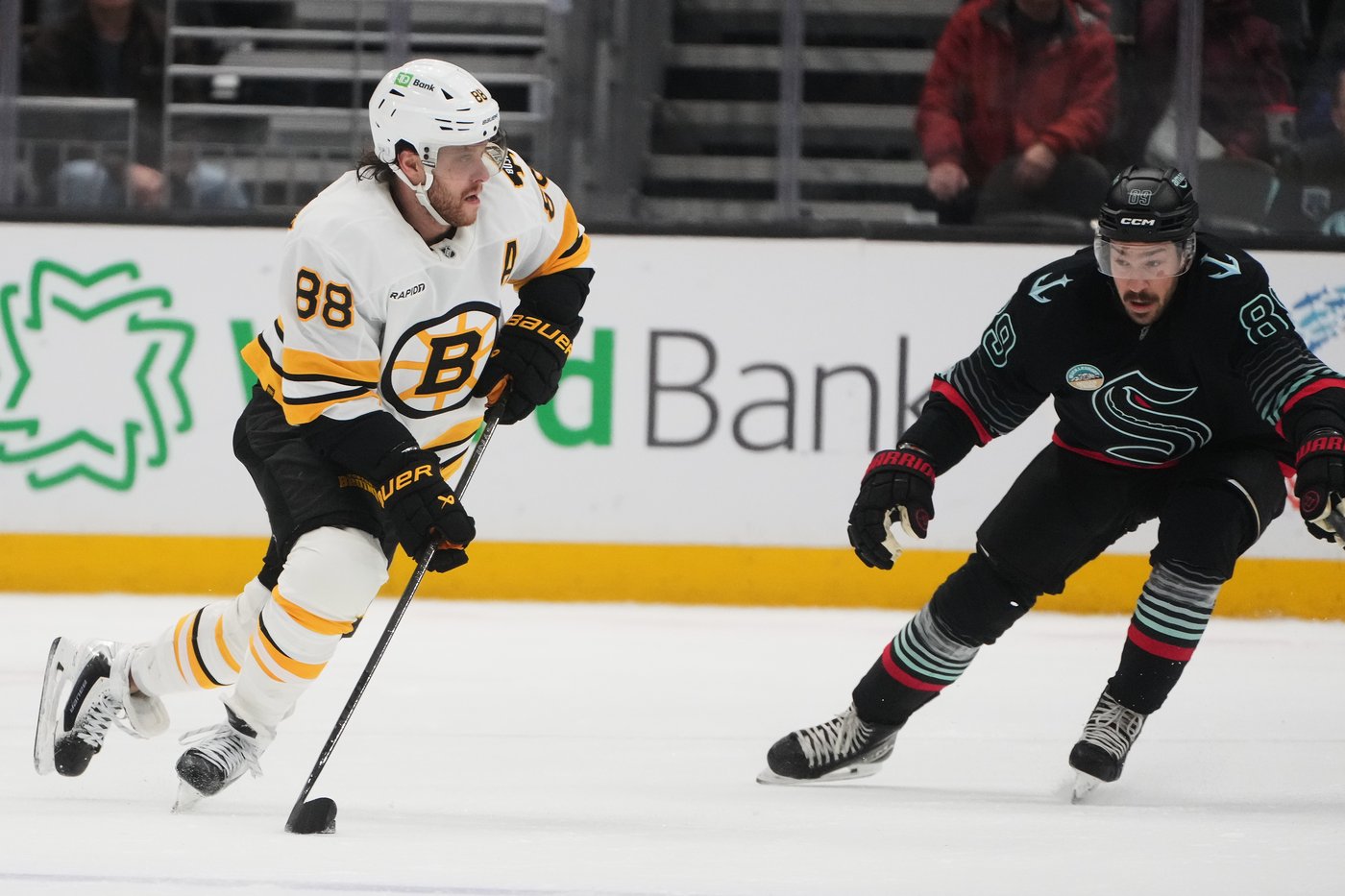Tomas Hertl, John Gibson, David Pastrnak named NHL's three stars of the week | iNFOnews.ca