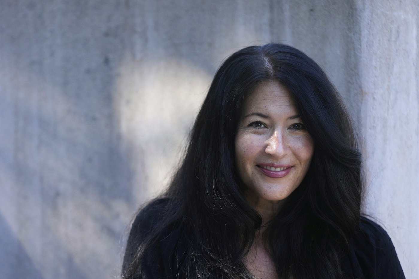 Former poet laureate Ada Limón says artists must band together during 'dangerous times' | iNFOnews.ca Former poet laureate Ada Limón says artists must band together during 'dangerous times' | iNFOnews.ca