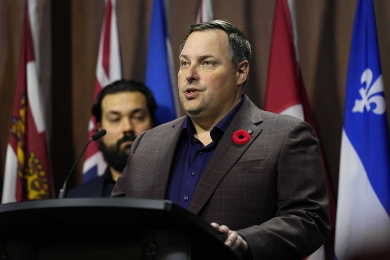 Federal union adding millions to strike fund ahead of 'challenging' contract talks | iNFOnews.ca