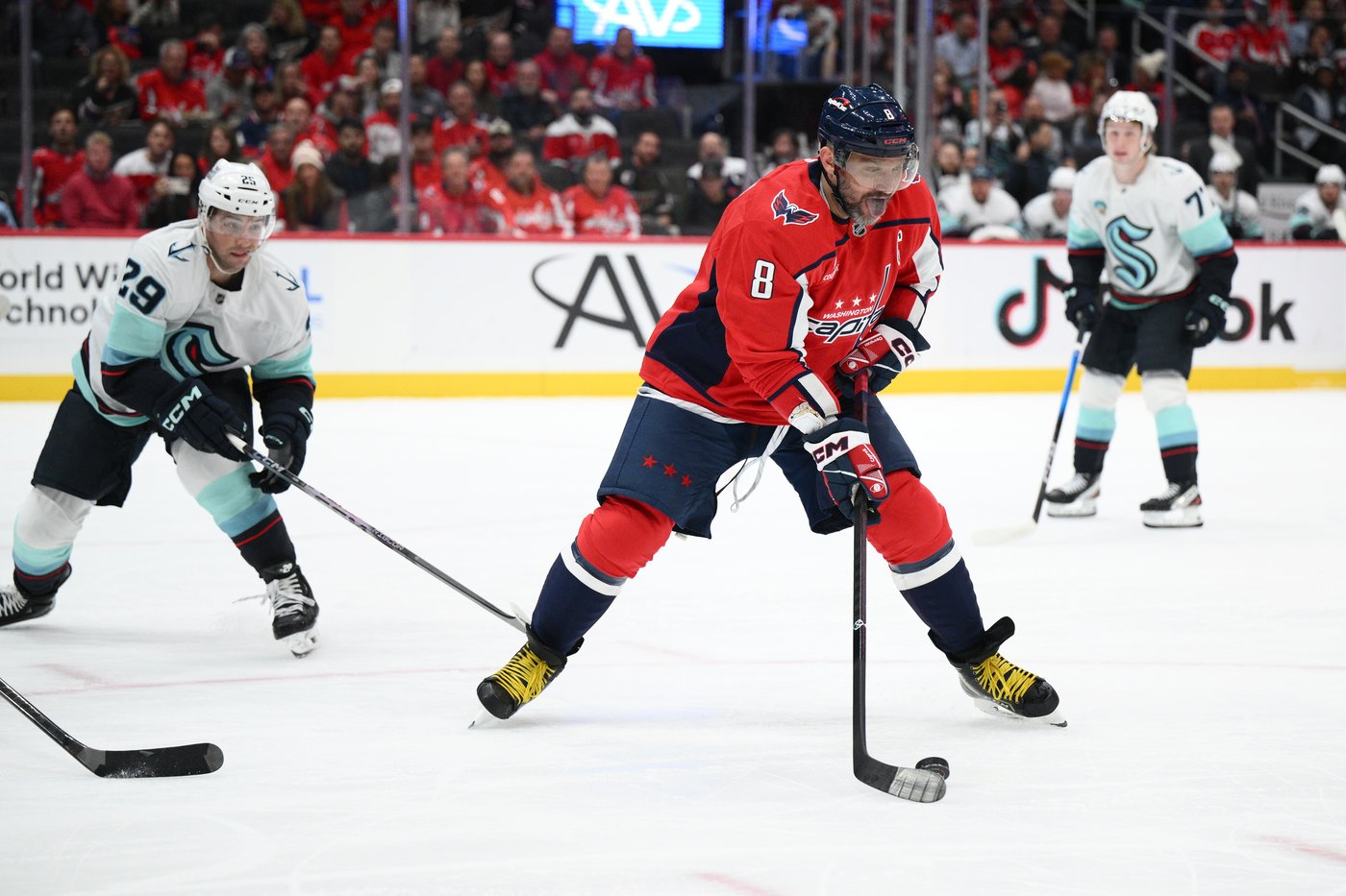 Capitals wrap up solid homestand with 4-1 victory over Kraken, rebound from loss to Canucks | iNFOnews.ca Capitals wrap up solid homestand with 4-1 victory over Kraken, rebound from loss to Canucks | iNFOnews.ca