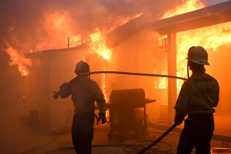 California governor signs bills to aid Los Angeles wildfire recovery and reform disaster response | iNFOnews.ca