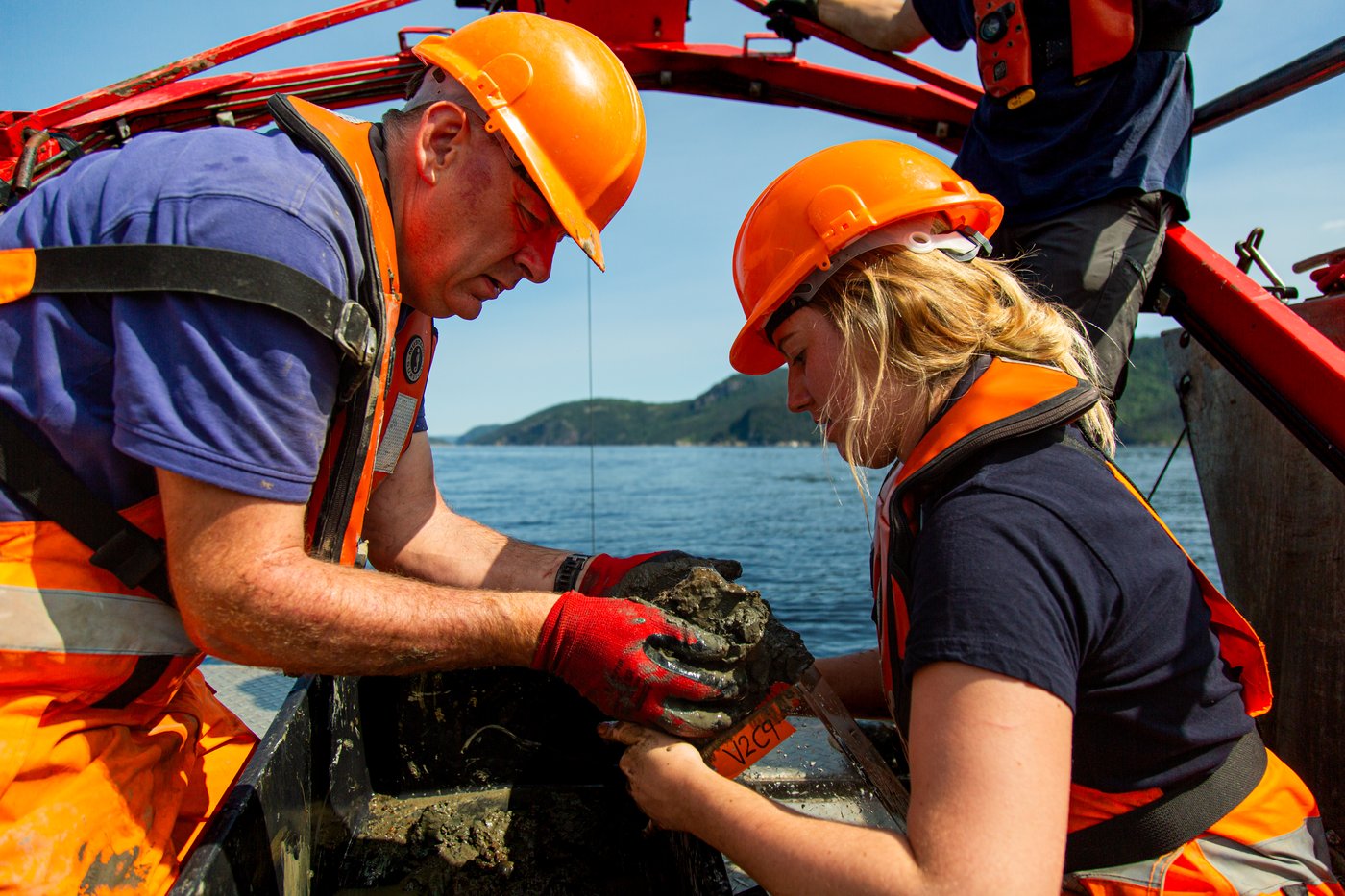 Making mud sexy: Scientists search for climate change answers in Quebec sea floor | iNFOnews.ca