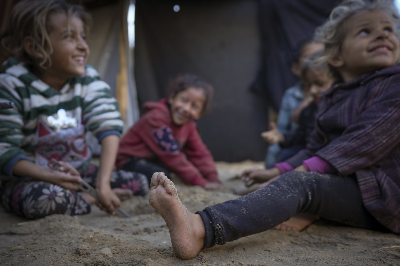 Winter is hitting Gaza and many Palestinians have little protection from the cold | iNFOnews.ca