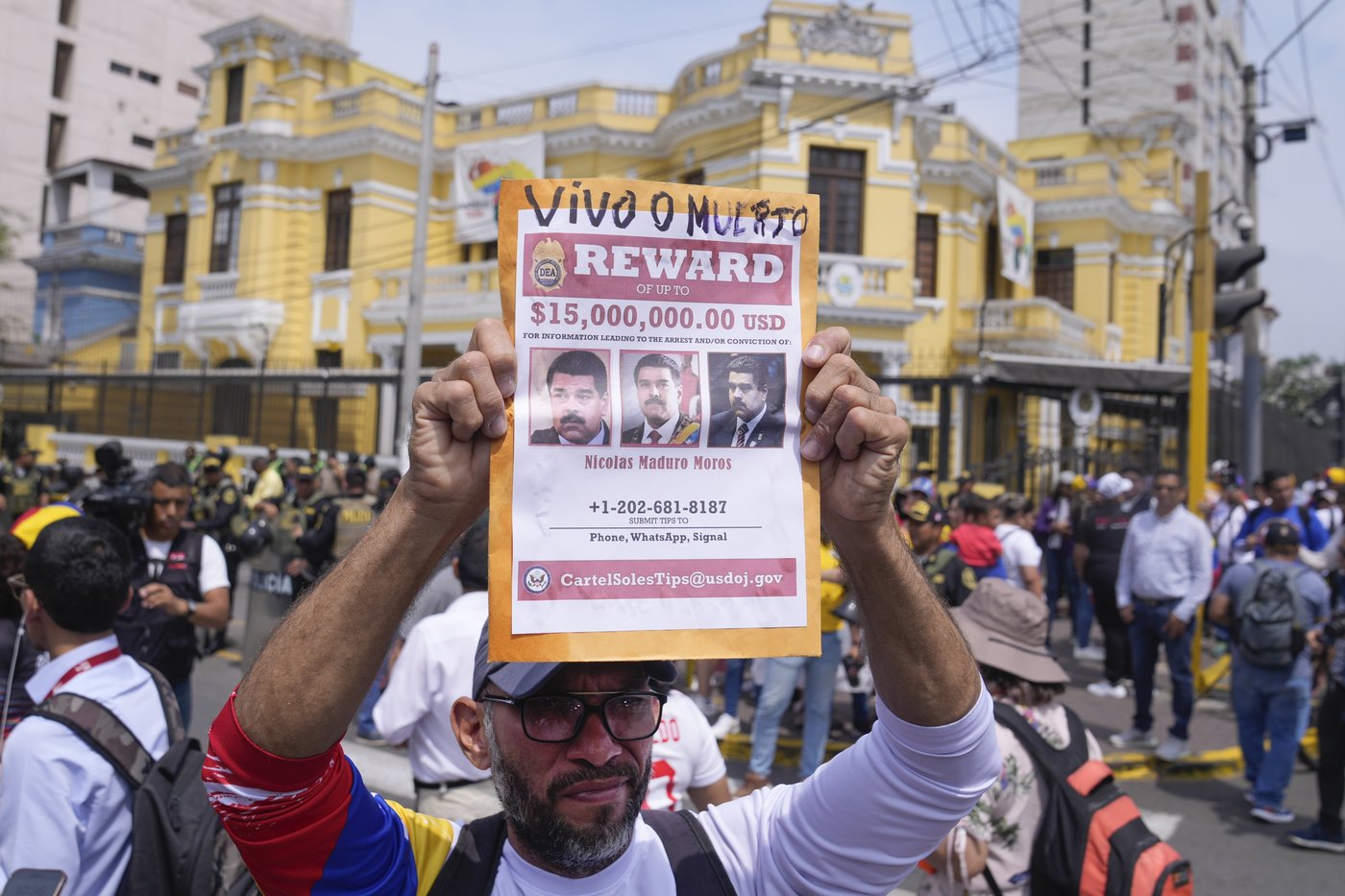 Venezuela's opposition leader defies Maduro to lead protests that end in confusing arrest claims | iNFOnews.ca Venezuela's opposition leader defies Maduro to lead protests that end in confusing arrest claims | iNFOnews.ca