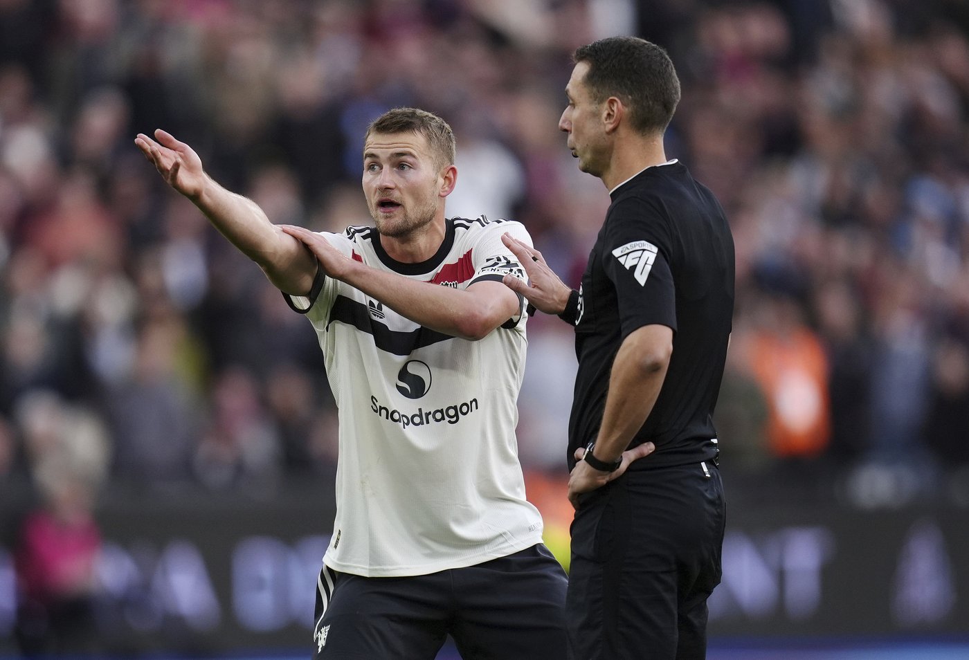 UEFA investigates English ref Coote over footage of alleged drug use at Euro 2024 | iNFOnews.ca