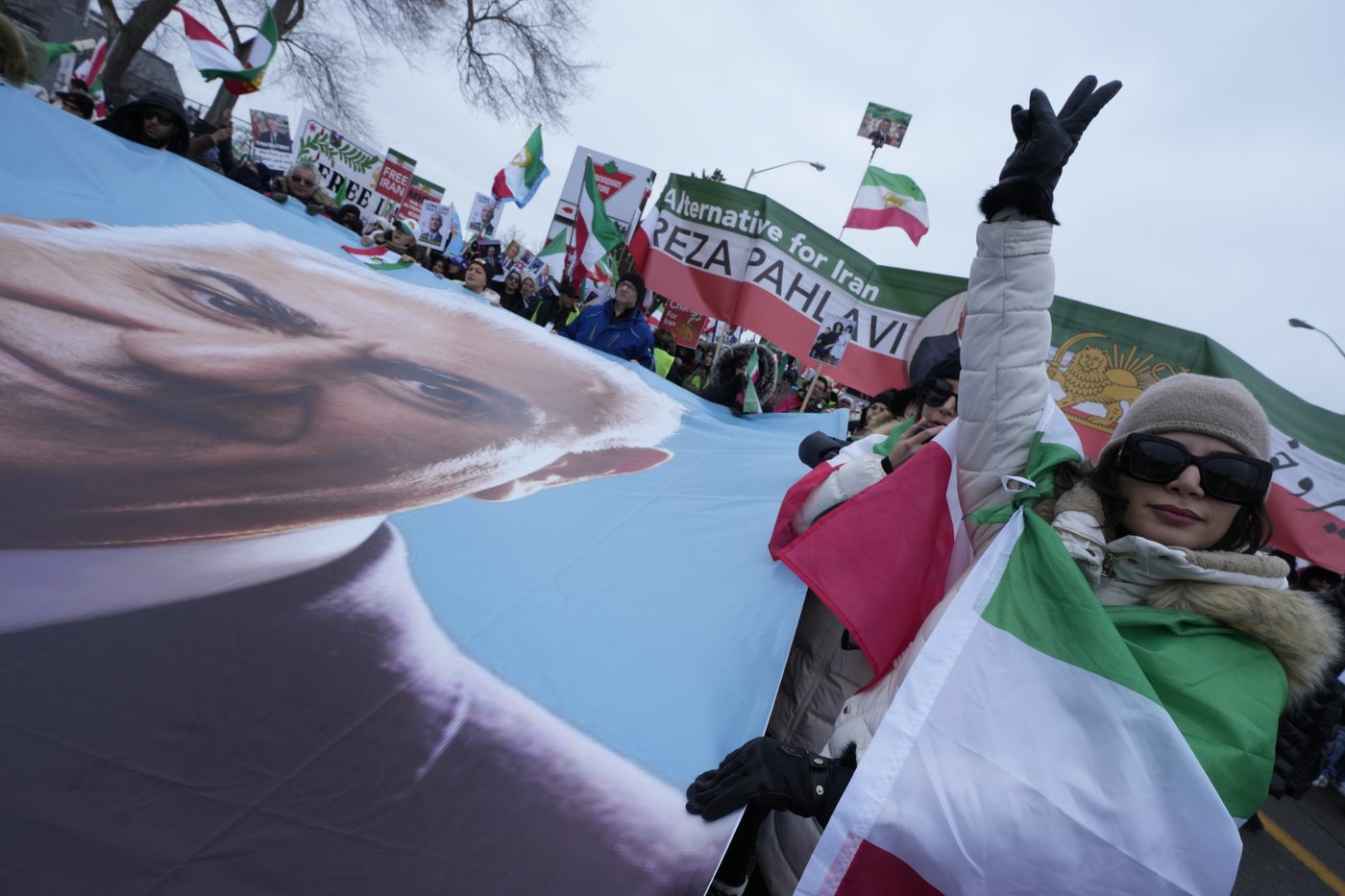 Crown prince urges the world to stand with the people of Iran as 250,000 rally in Munich | iNFOnews.ca