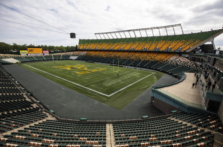 Edmonton Elks organize free camp for high school football players sidelined by strike | iNFOnews.ca