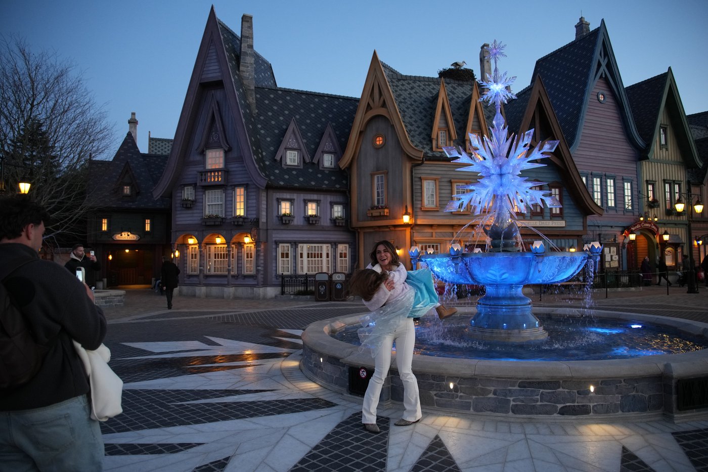 Disney's new CEO opens World of Frozen in Paris as he showcases the empire that made him | iNFOnews.ca Disney's new CEO opens World of Frozen in Paris as he showcases the empire that made him | iNFOnews.ca