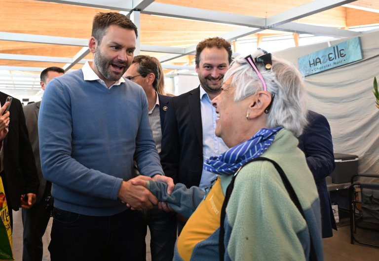 Voters in Quebec are heading to the first day of advance polling in general election | iNFOnews.ca