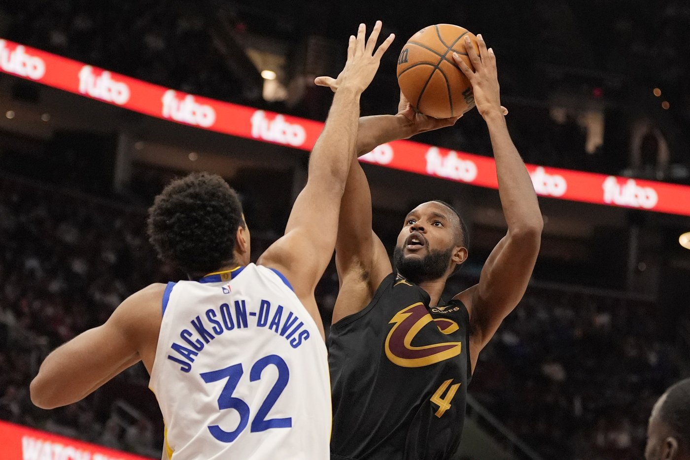 Cavaliers stay perfect on the season with 136-117 win over Warriors | iNFOnews.ca