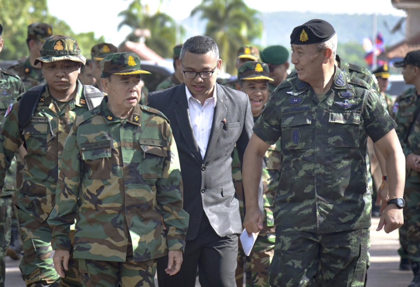 Thai and Cambodian armies agree to seek peaceful solutions at disputed border after deadly clash | iNFOnews.ca Thai and Cambodian armies agree to seek peaceful solutions at disputed border after deadly clash | iNFOnews.ca