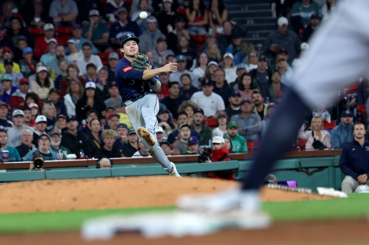 Lazaro Montes has memorable debut with homer, 2 RBIs as Mariners end skid with 9-6 win over Red Sox | iNFOnews.ca