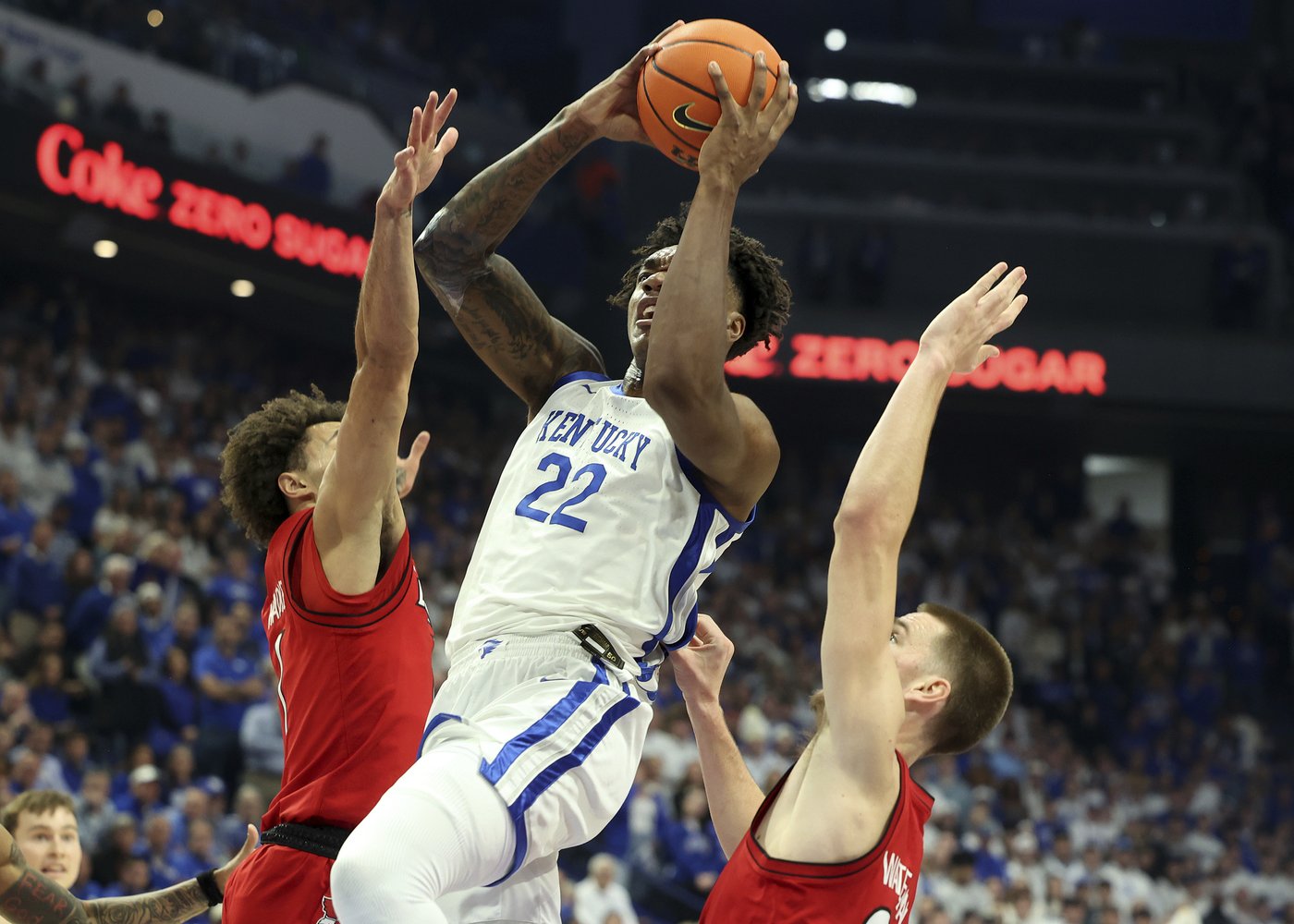 Lamont Butler scores career-high 33 points to help No. 5 Kentucky beat rival Louisville 93-85 | iNFOnews.ca Lamont Butler scores career-high 33 points to help No. 5 Kentucky beat rival Louisville 93-85 | iNFOnews.ca