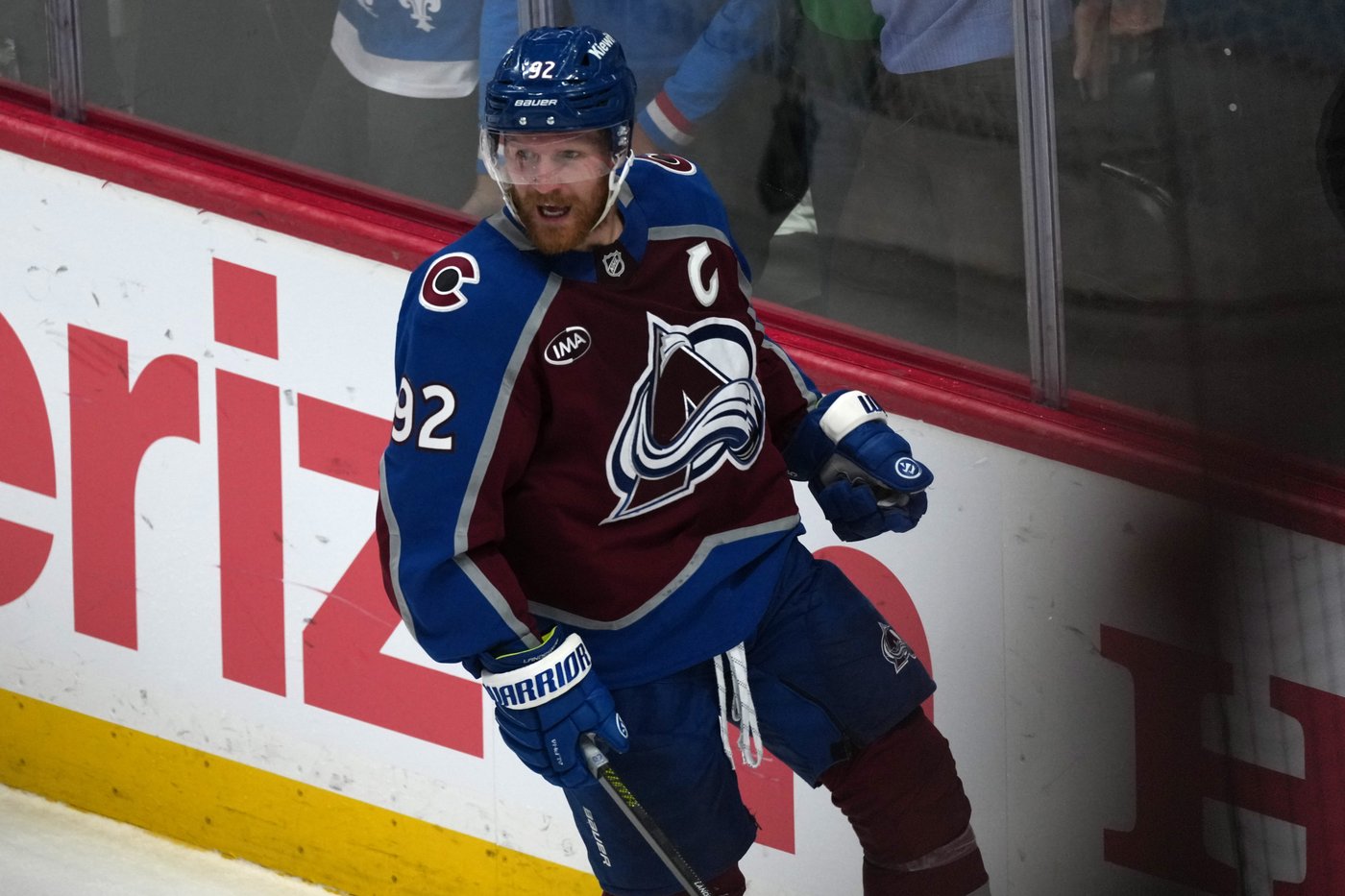 Gabriel Landeskog uses in-skate sensors, AI-driven movement platform to manage his knee and workload | iNFOnews.ca