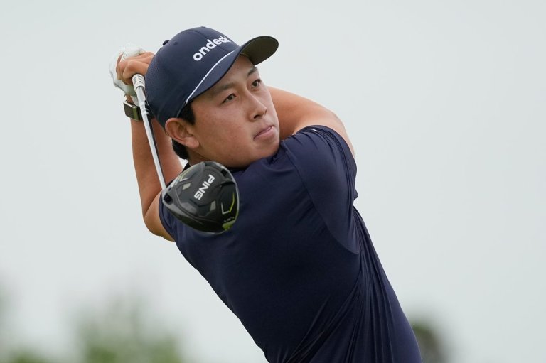 Dylan Wu laughs at himself after five-putting his first hole in the third round at the US Open | iNFOnews.ca