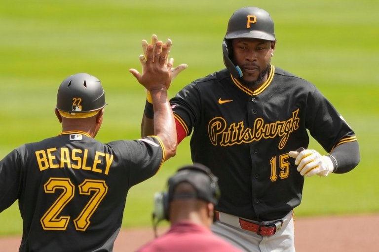 Cruz homers, Skenes returns to form as Pirates take series with 8-3 victory over Reds | iNFOnews.ca