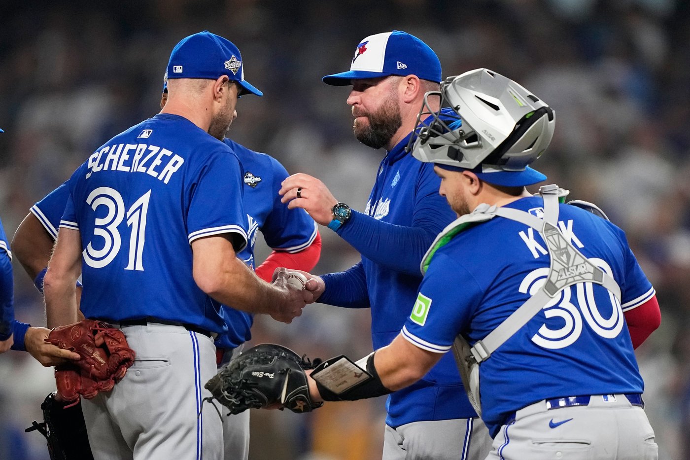 Scherzer doesn't argue with Schneider, leaves World Series Game 3 with lead that bullpen wastes | iNFOnews.ca