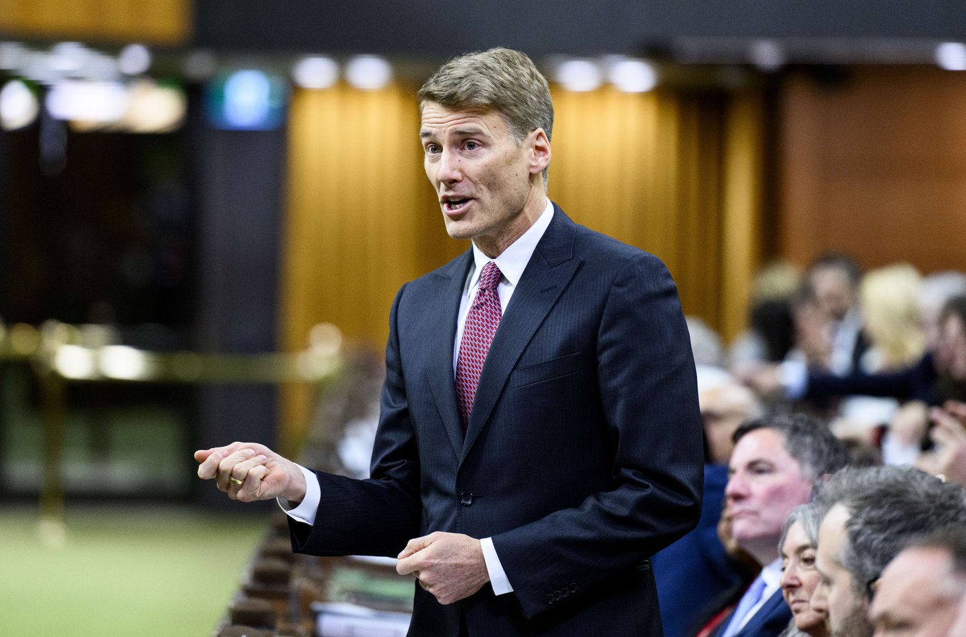 Robertson calls on provinces to boost funding for transitional housing | iNFOnews.ca