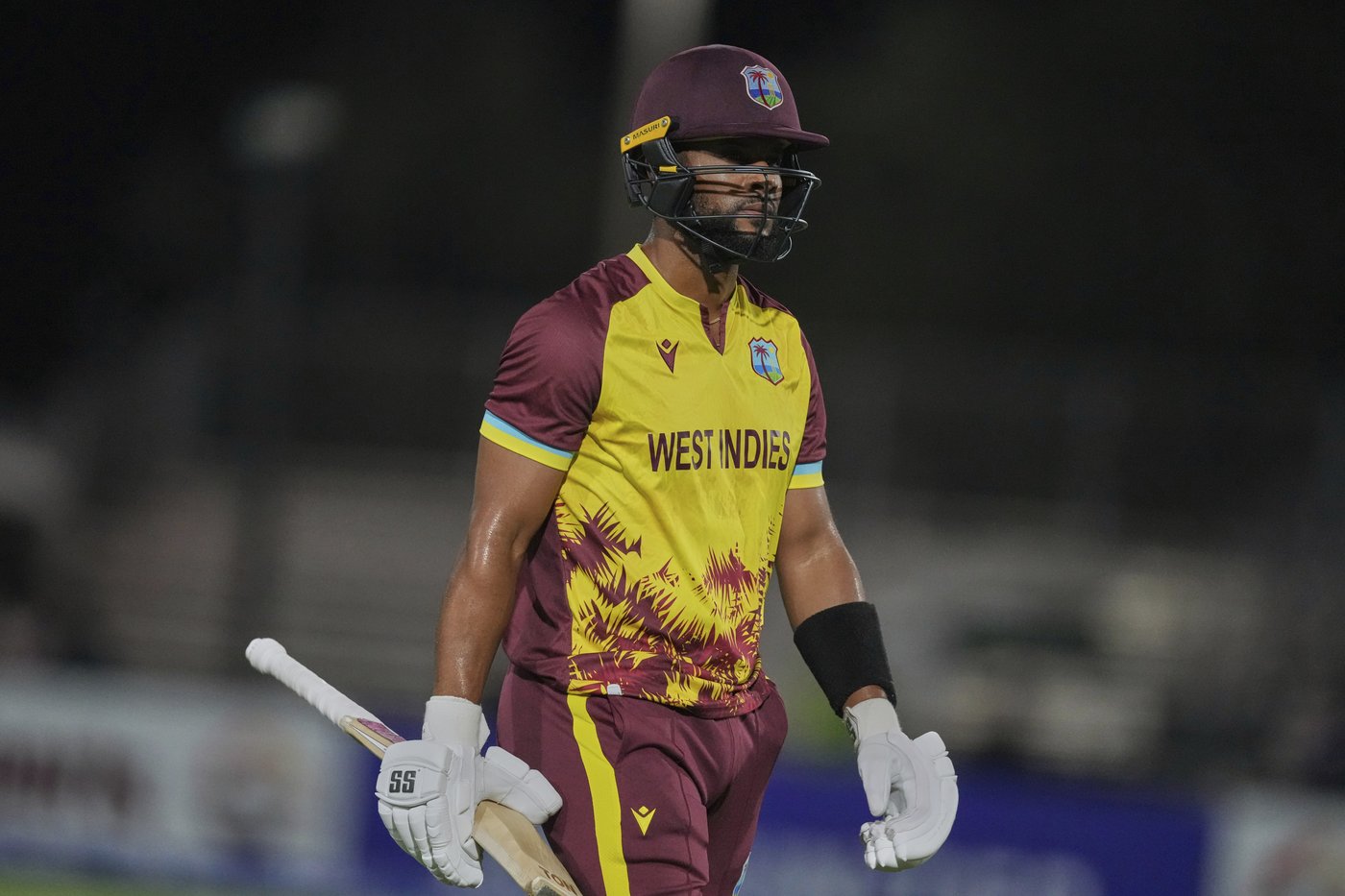 Nawaz's three-wicket over leads Pakistan to a 14-run win over West Indies | iNFOnews.ca