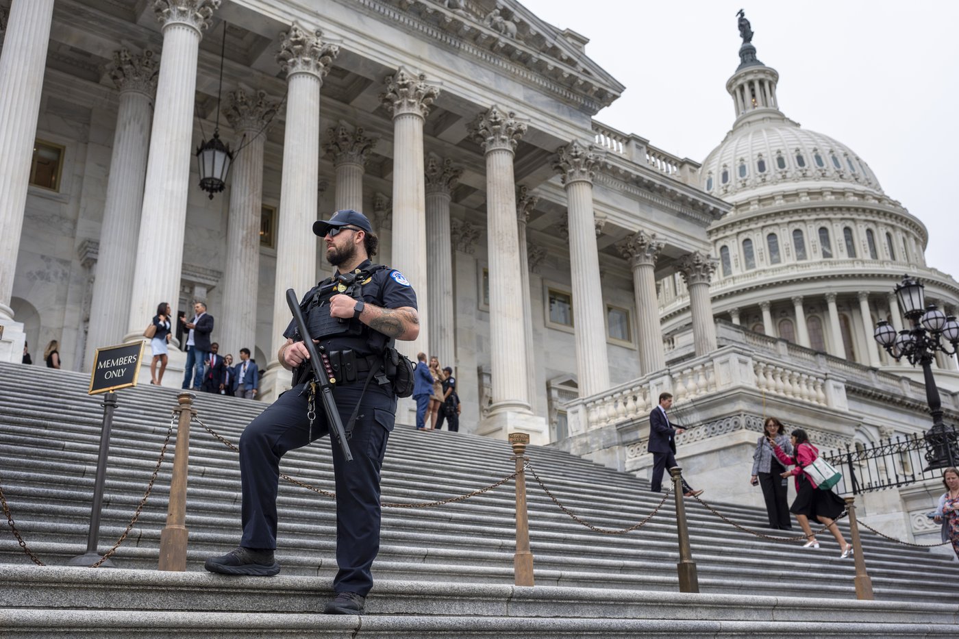 After a chaotic Congress, lawmakers head home to ask voters: How about another term? | iNFOnews.ca