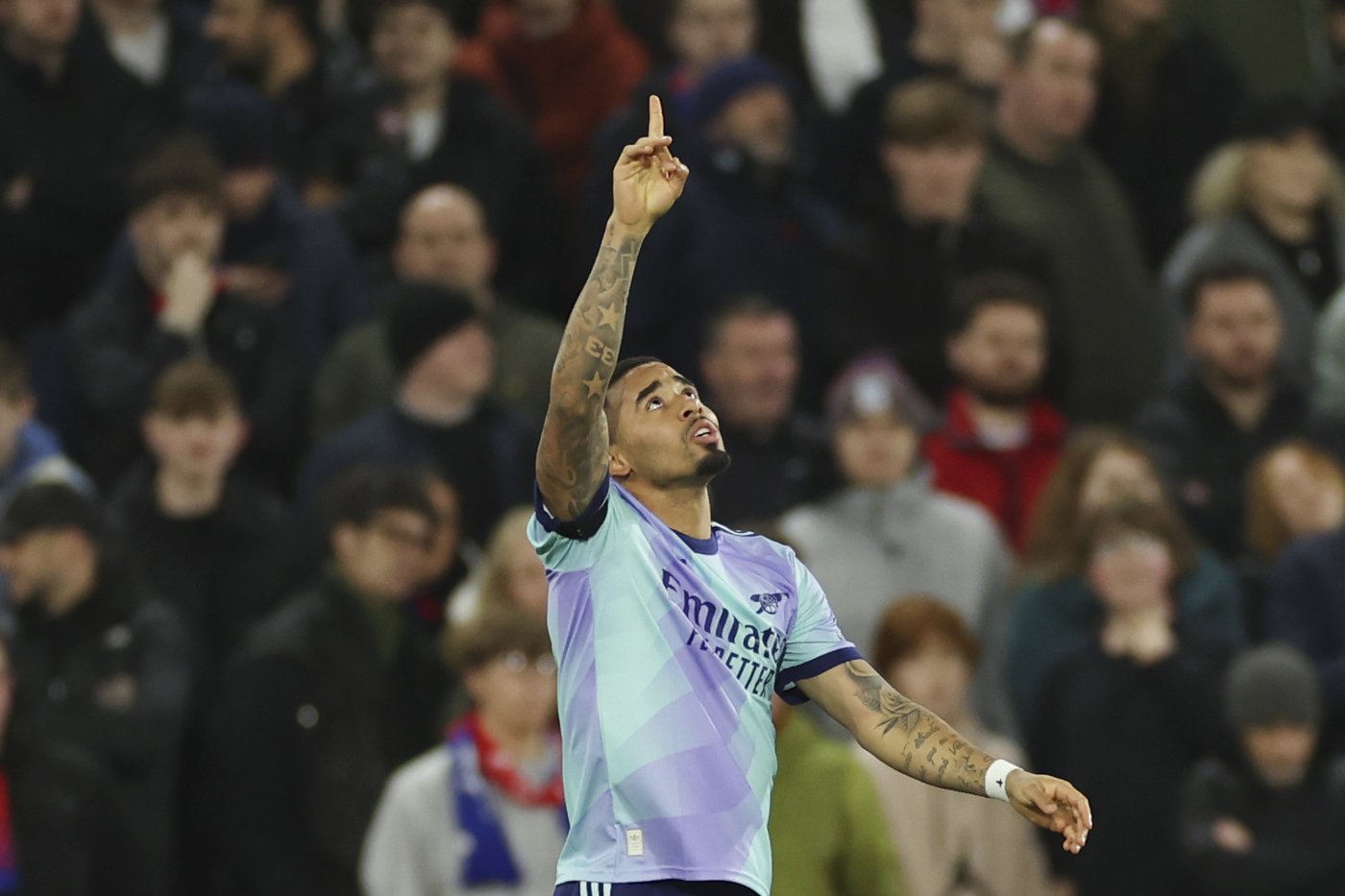 Man City crisis deepens after another loss, Arsenal closes gap on Liverpool | iNFOnews.ca