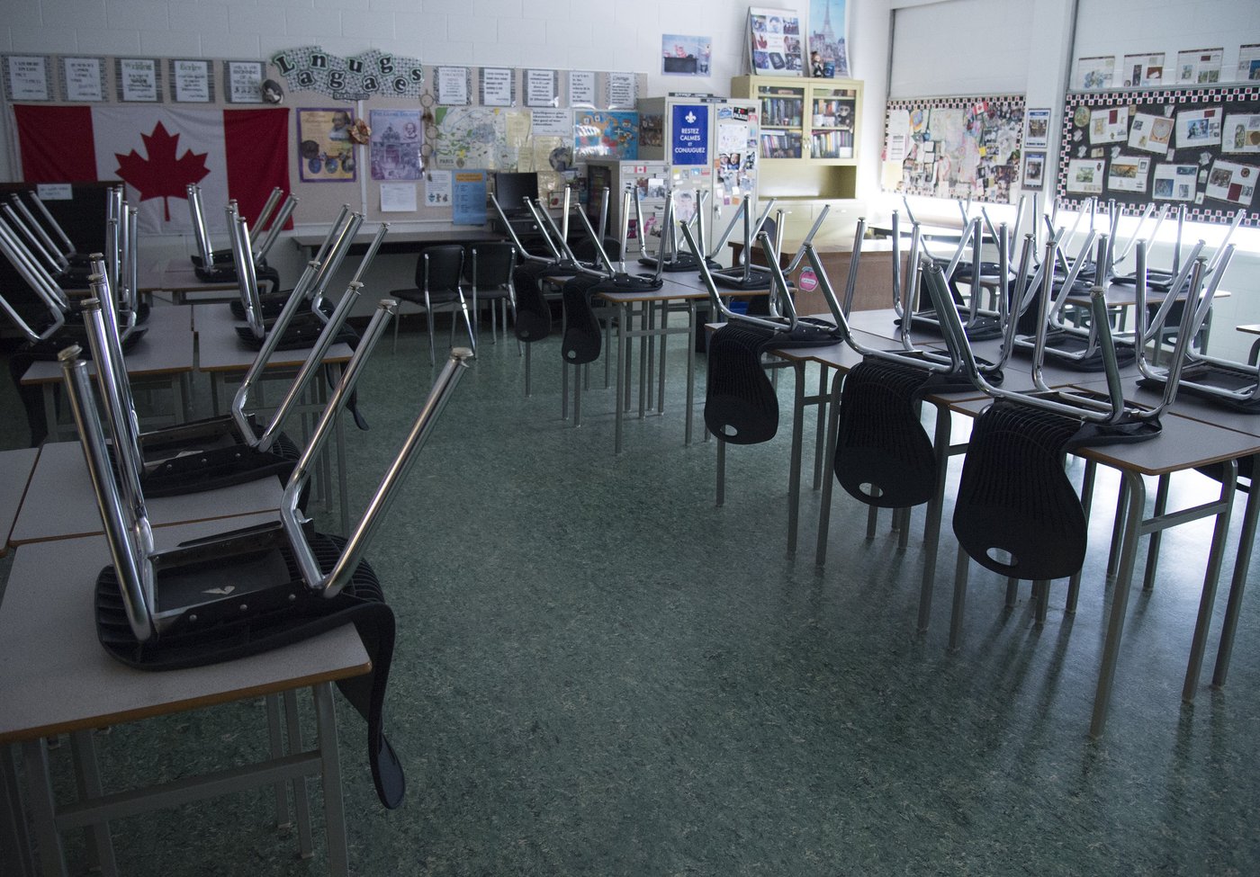 Alberta parents brace for potential teacher strike amid confusion over school policy | iNFOnews.ca Alberta parents brace for potential teacher strike amid confusion over school policy | iNFOnews.ca