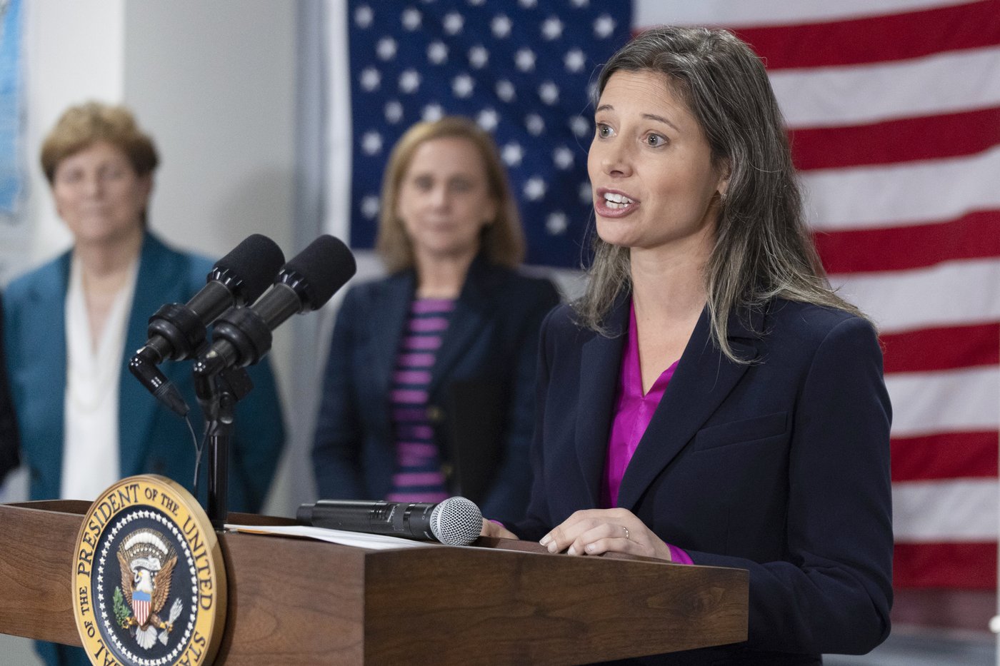 New Hampshire will decide incumbent's fate in 1 US House district and fill an open seat in the other | iNFOnews.ca
