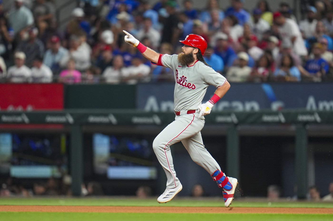 Schwarber hits 41st homer and Marsh goes deep among 4 hits as Phillies beat Rangers 9-1 | iNFOnews.ca Schwarber hits 41st homer and Marsh goes deep among 4 hits as Phillies beat Rangers 9-1 | iNFOnews.ca