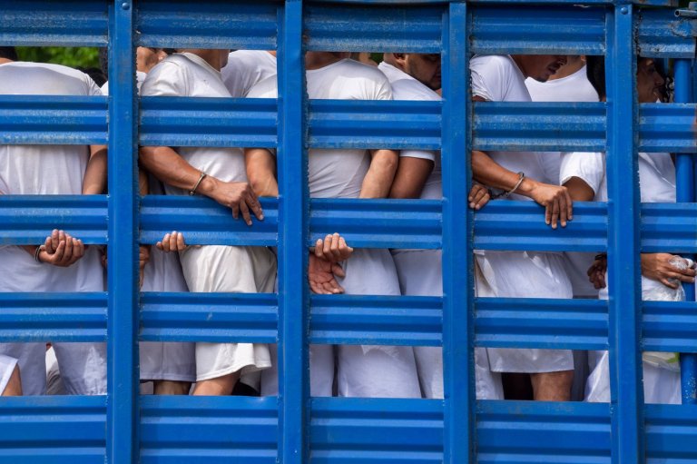 El Salvador's planned release of some prisoners falls short for many families | iNFOnews.ca