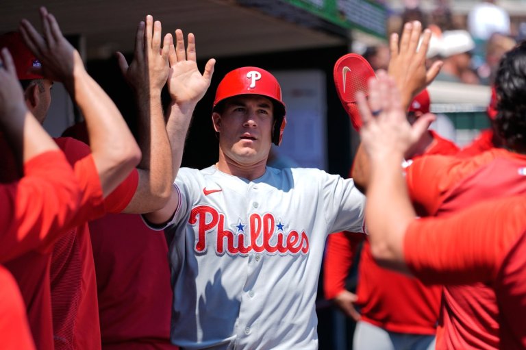 Realmuto's 3-run double and Wheeler's strong pitching help Phillies beat Tigers 5-0 to win series | iNFOnews.ca
