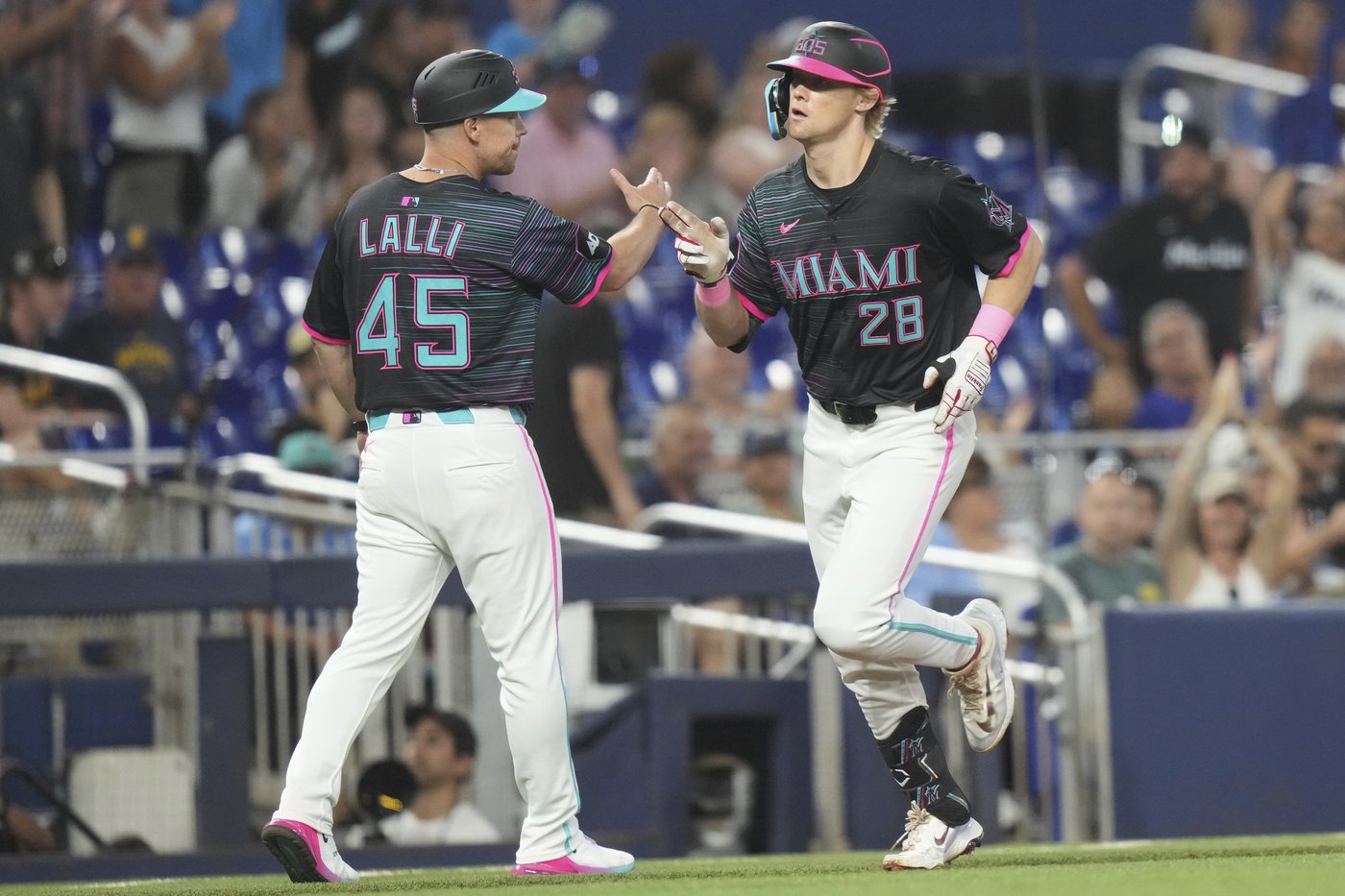 Agustín Ramírez's 2-run single in 8th lifts Marlins to 4-2 win over Brewers | iNFOnews.ca Agustín Ramírez's 2-run single in 8th lifts Marlins to 4-2 win over Brewers | iNFOnews.ca