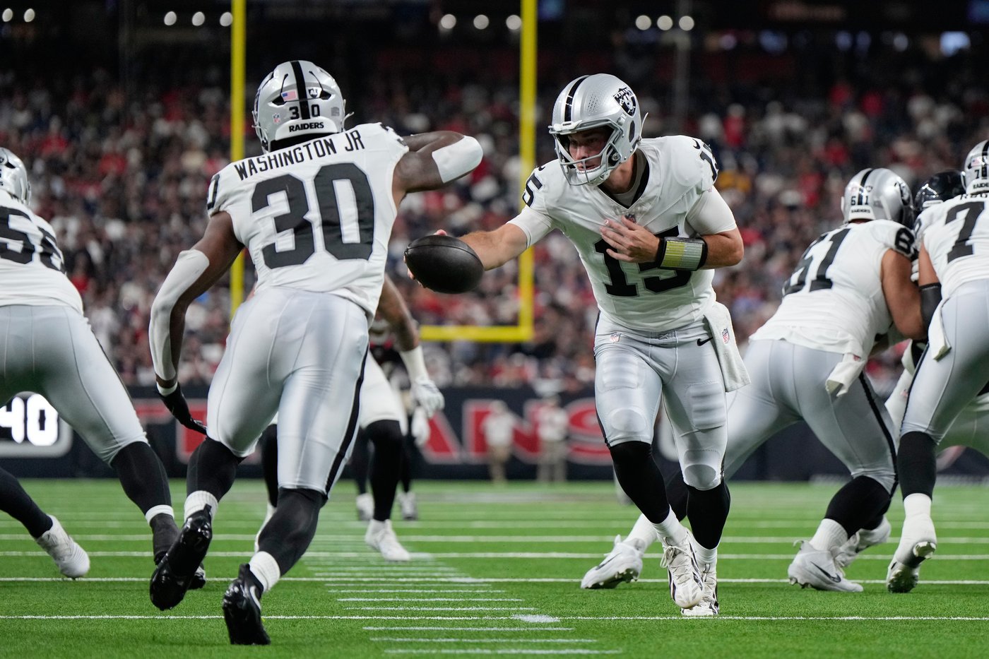 Kubiak: Raiders will decide when to start Mendoza based on his play and not the offense as a whole | iNFOnews.ca
