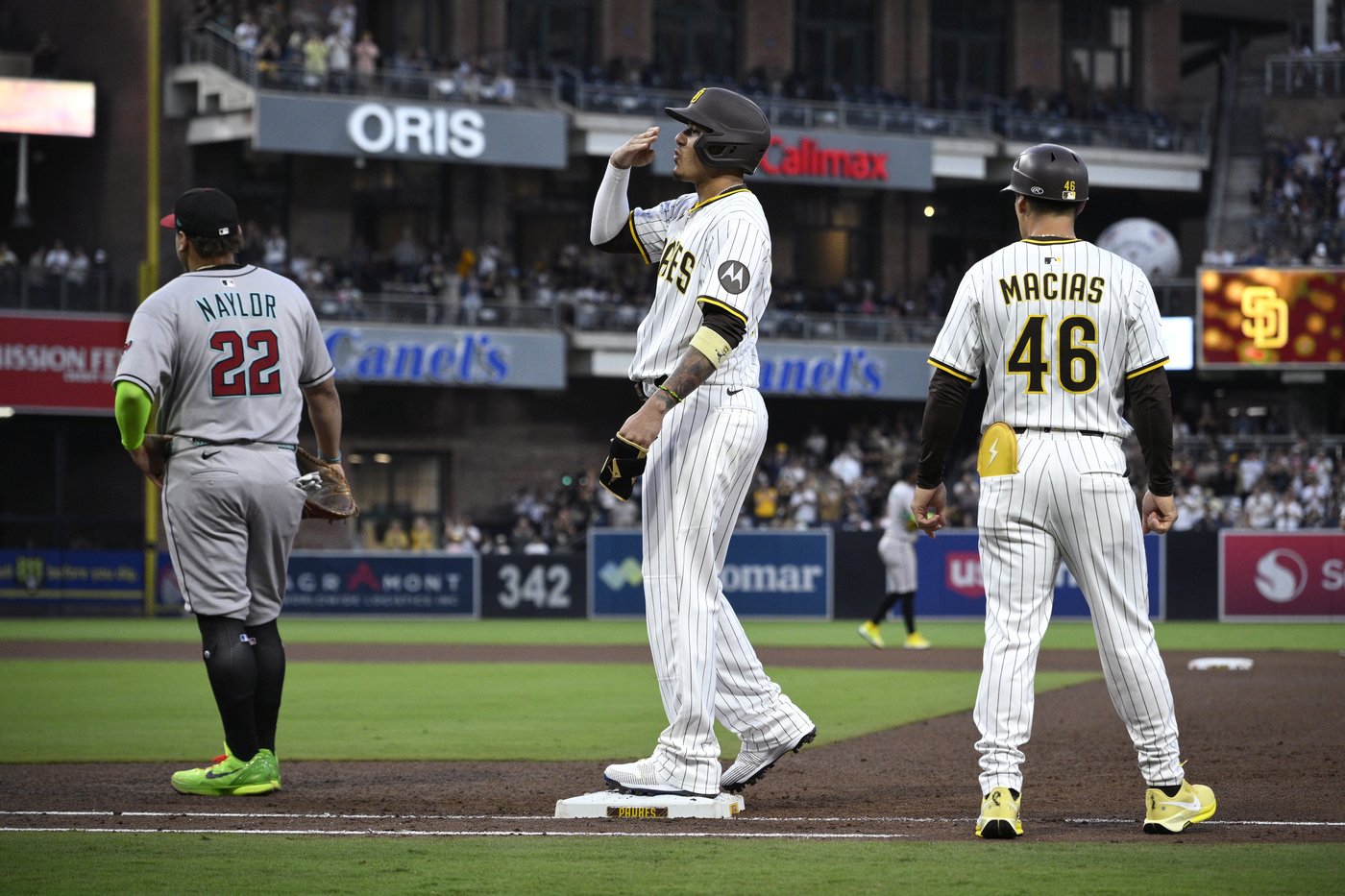 Naylor homers as the Diamondbacks beat the Padres 6-3 on Machado's big night | iNFOnews.ca Naylor homers as the Diamondbacks beat the Padres 6-3 on Machado's big night | iNFOnews.ca