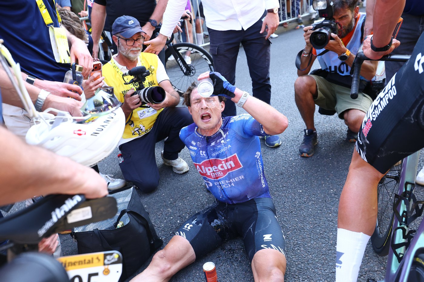 Jasper Philipsen wins stage 17 of Tour de France, Tadej Pogačar protects lead | iNFOnews.ca Jasper Philipsen wins stage 17 of Tour de France, Tadej Pogačar protects lead | iNFOnews.ca