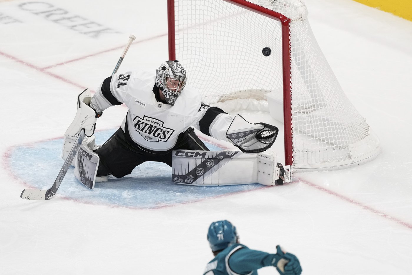 Celebrini scores 2 and adds an assist as Sharks shock Kings 7-2 | iNFOnews.ca Celebrini scores 2 and adds an assist as Sharks shock Kings 7-2 | iNFOnews.ca