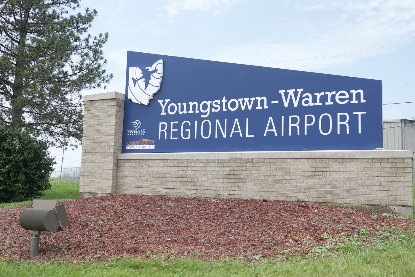 6 killed in a crash of a small plane in Ohio, officials say | iNFOnews.ca
