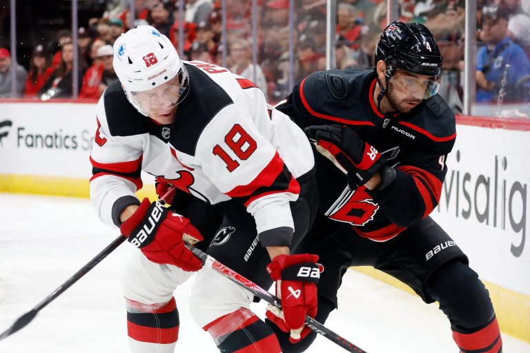 Jarvis, new arrival Miller help Hurricanes beat Devils 6-3 in season opener | iNFOnews.ca