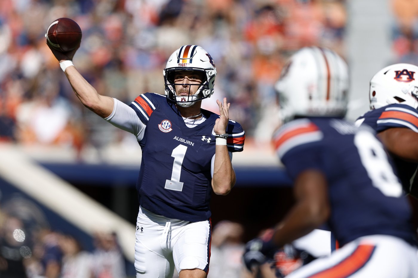 Thorne throws for career-high 5TDs and Auburn dismantles UL Monroe 48-14 | iNFOnews.ca