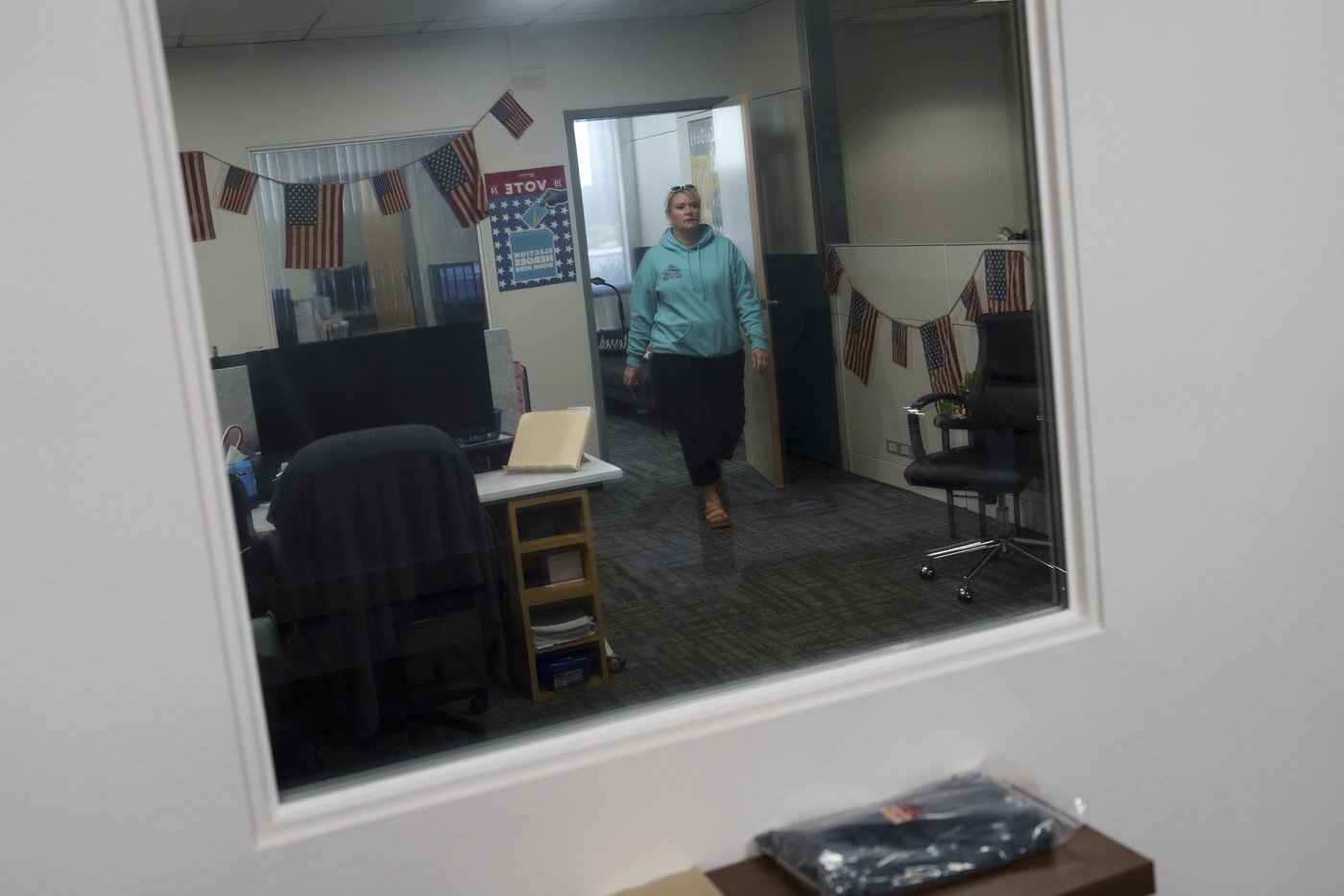 An elections worker wanted to serve her country. A stew of conspiracy theories and vitriol awaited | iNFOnews.ca An elections worker wanted to serve her country. A stew of conspiracy theories and vitriol awaited | iNFOnews.ca