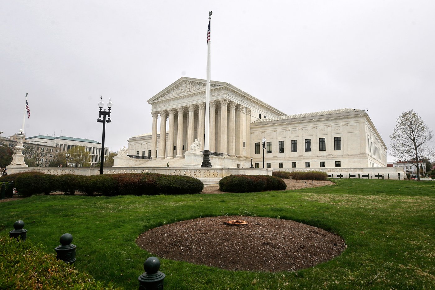 Supreme Court weakens the Voting Rights Act and aids GOP efforts to control the House | iNFOnews.ca Supreme Court weakens the Voting Rights Act and aids GOP efforts to control the House | iNFOnews.ca