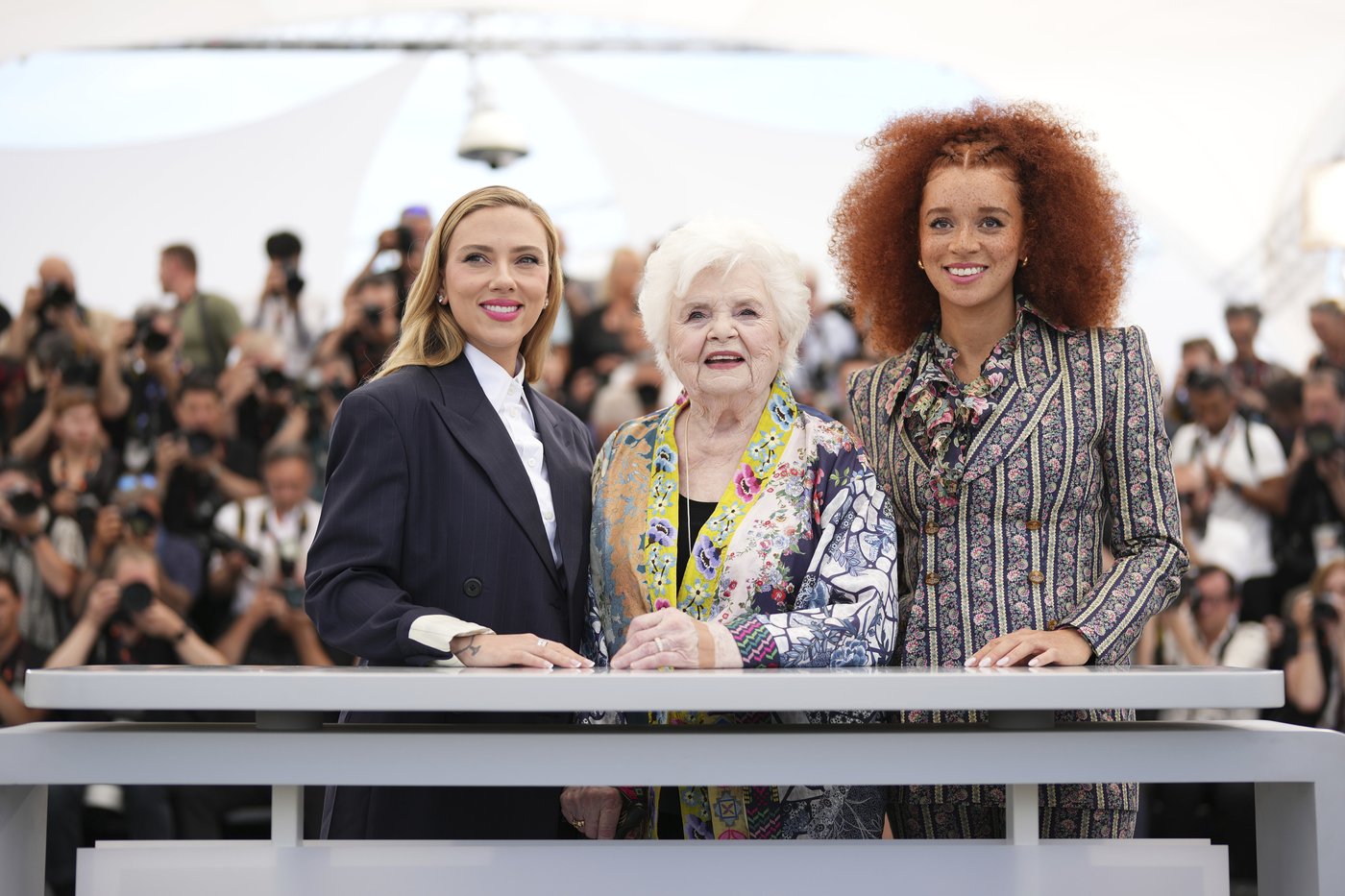 Scarlett Johansson debuts as a director in Cannes with a comic tale of grief and empathy | iNFOnews.ca Scarlett Johansson debuts as a director in Cannes with a comic tale of grief and empathy | iNFOnews.ca