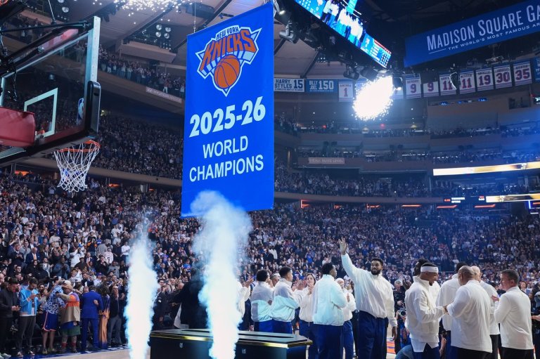 NBA champion Knicks celebrate 2 titles on a banner night in Madison Square Garden | iNFOnews.ca