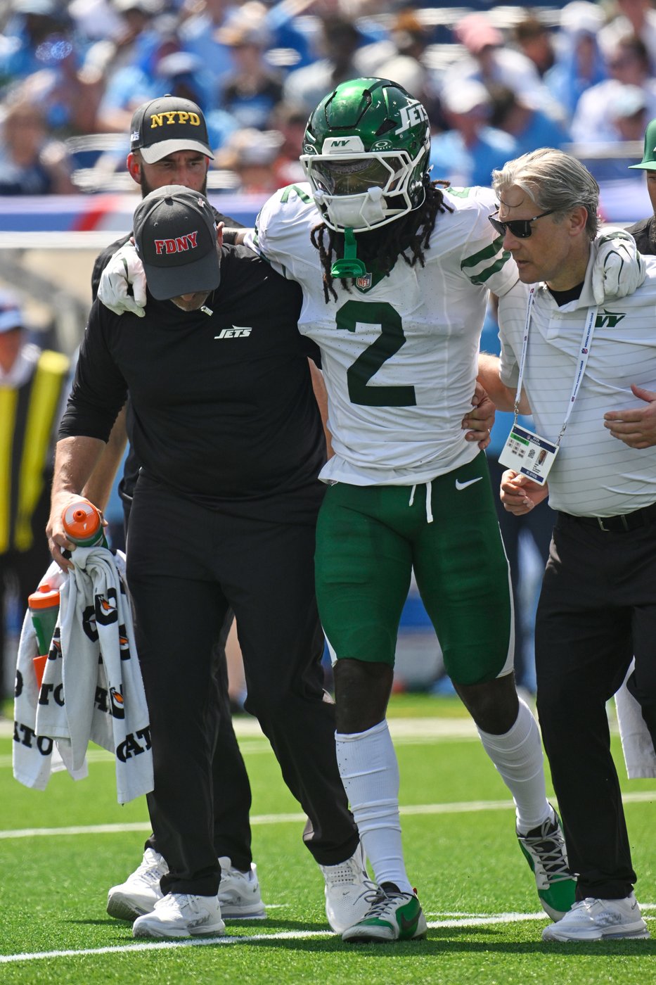 Jets safety Minkah Fitzpatrick leaves early with a groin injury vs the Titans | iNFOnews.ca Jets safety Minkah Fitzpatrick leaves early with a groin injury vs the Titans | iNFOnews.ca