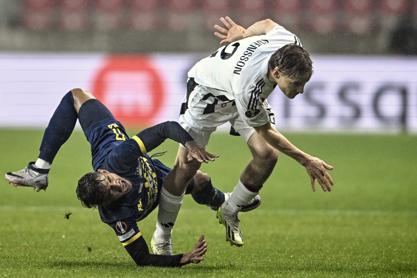 Israel's Maccabi Tel Aviv plays soccer game without incident in Hungary after Amsterdam violence | iNFOnews.ca Israel's Maccabi Tel Aviv plays soccer game without incident in Hungary after Amsterdam violence | iNFOnews.ca