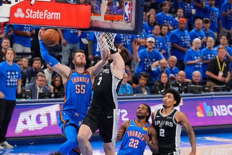 Kornet's 4th-quarter block on Hartenstein is one that the Spurs will savor for a long time | iNFOnews.ca