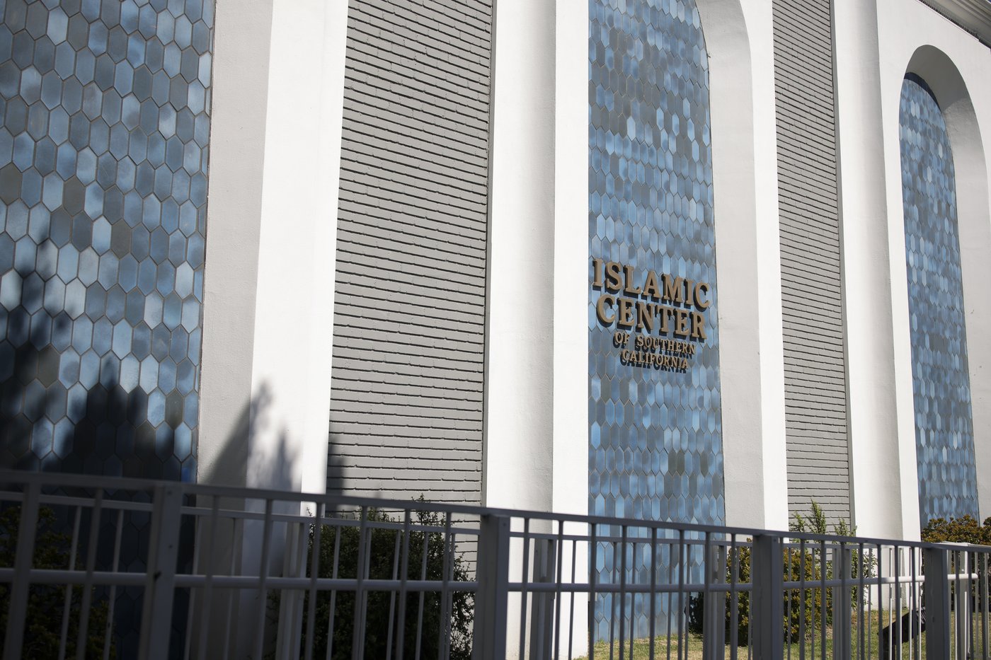 Muslim leaders increase security after vandalism reports at Texas and California mosques | iNFOnews.ca