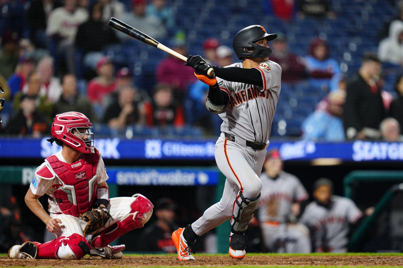 Schwarber delivers as Phillies rally again to beat Giants 6-5 in 10 innings for doubleheader sweep | iNFOnews.ca Schwarber delivers as Phillies rally again to beat Giants 6-5 in 10 innings for doubleheader sweep | iNFOnews.ca