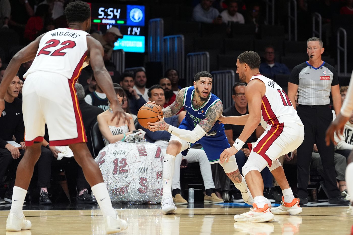 After review, the refs admit it: LaMelo Ball really did travel on side-step 3-pointer in Miami | iNFOnews.ca