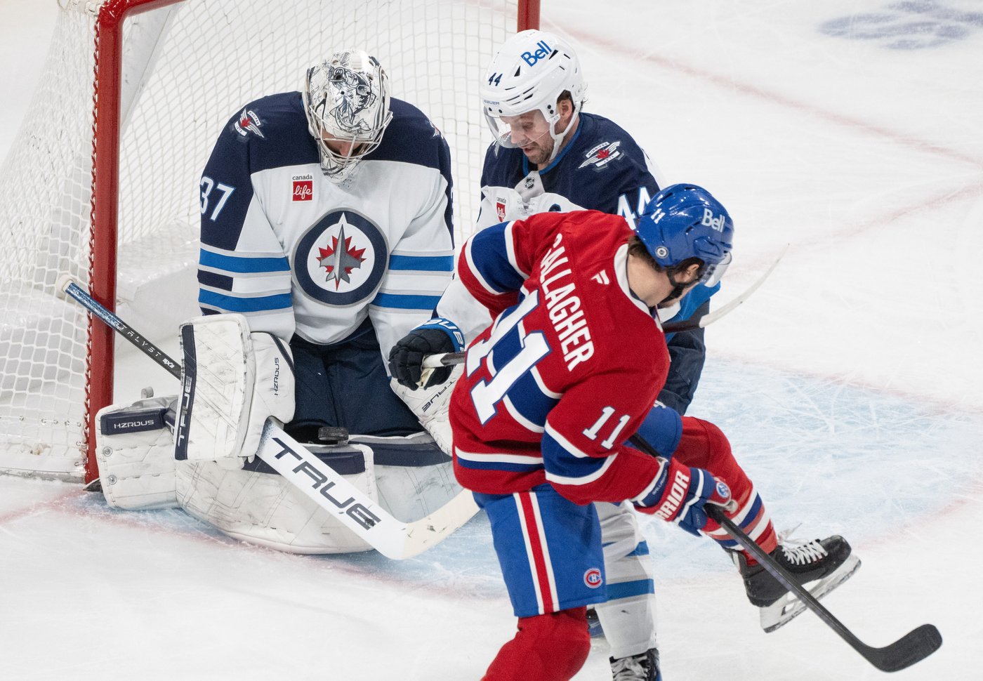 Kyle Connor scores twice, Jets down Canadiens 4-1 for fourth straight win | iNFOnews.ca