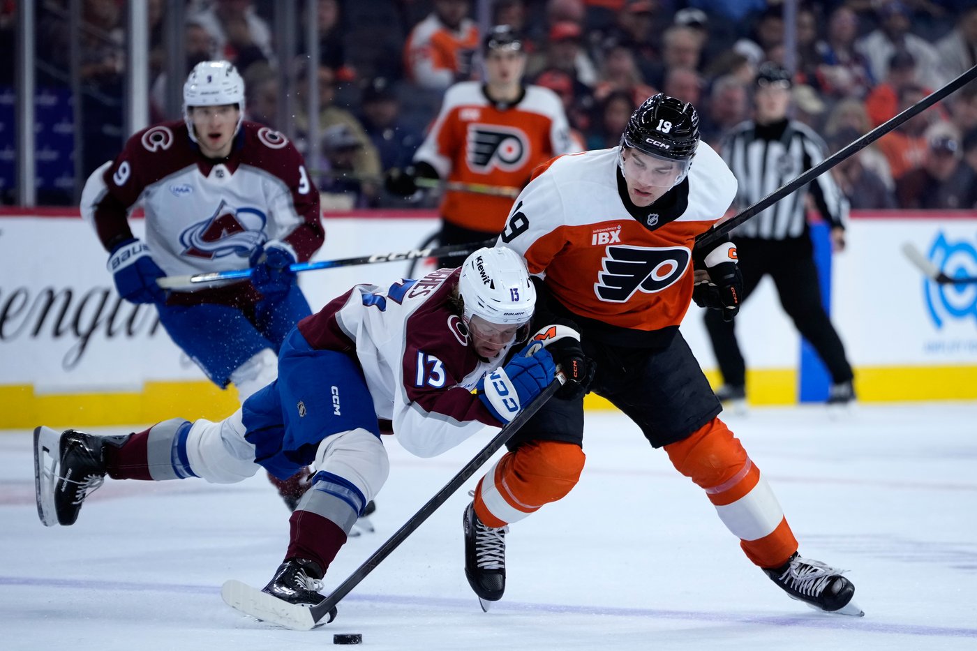 Matvei Michkov scores 2 goals and Flyers beat Avalanche 3-2 for 2nd straight win | iNFOnews.ca Matvei Michkov scores 2 goals and Flyers beat Avalanche 3-2 for 2nd straight win | iNFOnews.ca